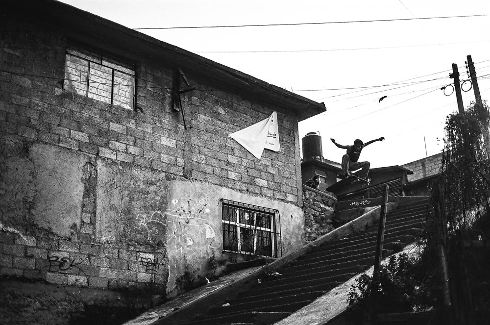 Alan Sanchez Ollies in Mexico City photo by roman shevchenko