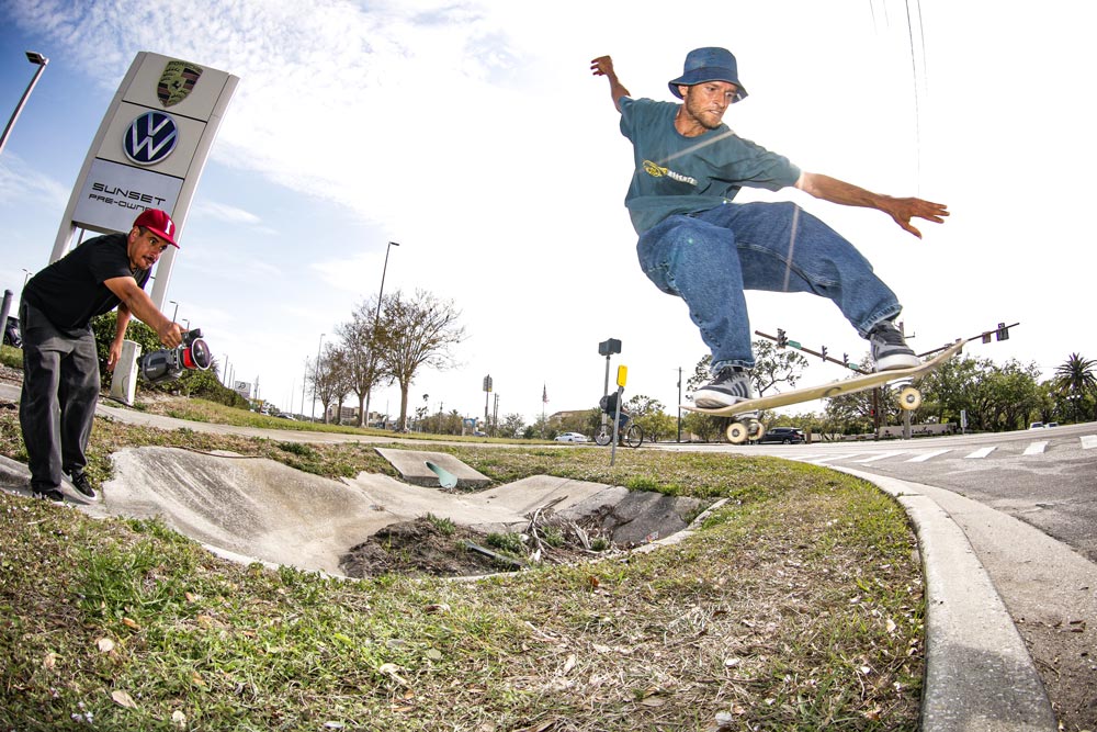 JIMMY LANNON'S "8-TRACK" PART & STEPHEN BUGGICA INTERVIEW