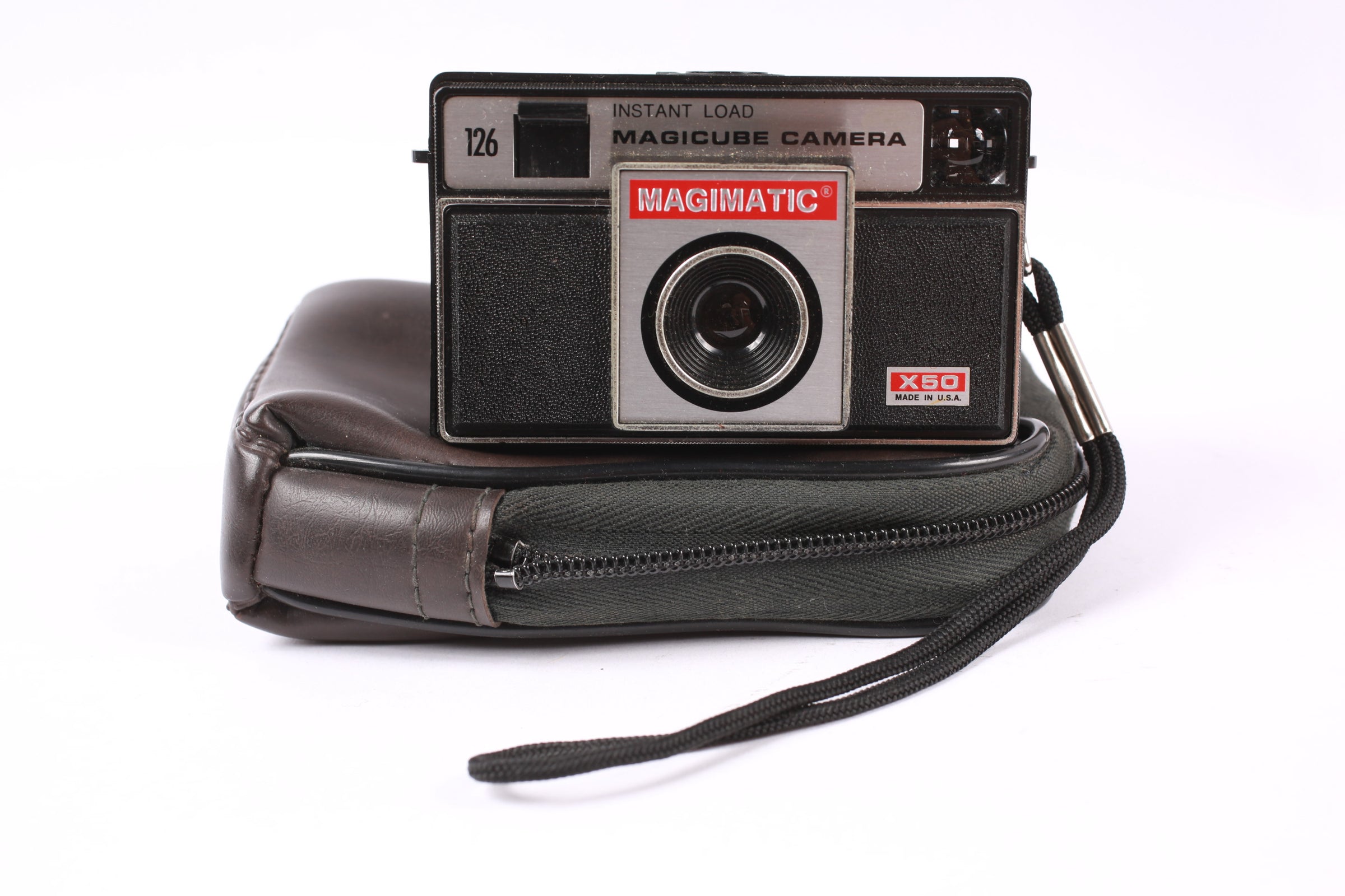 Vintage Magimatic Magicube 35mm Camera