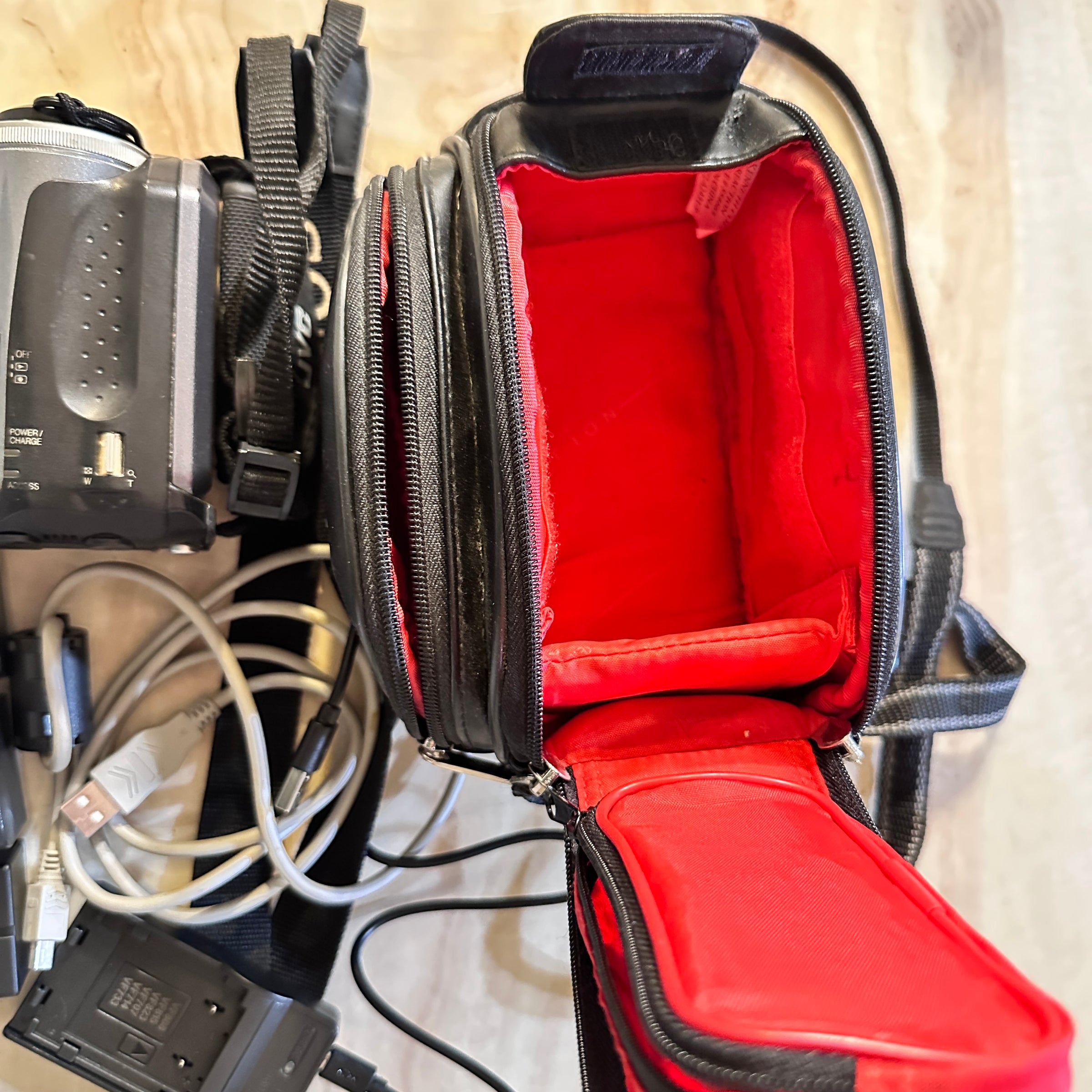 Vintage JVC Everio GZ-MG20U 20GB HDD Mini Video Camera Bundle Works