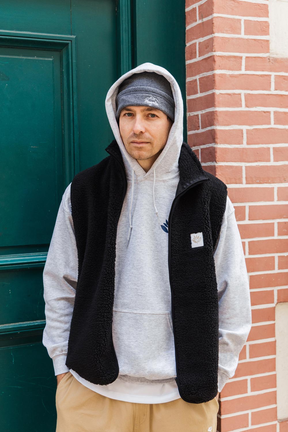 Magenta Skateboards Norte Sherpa Vest Black