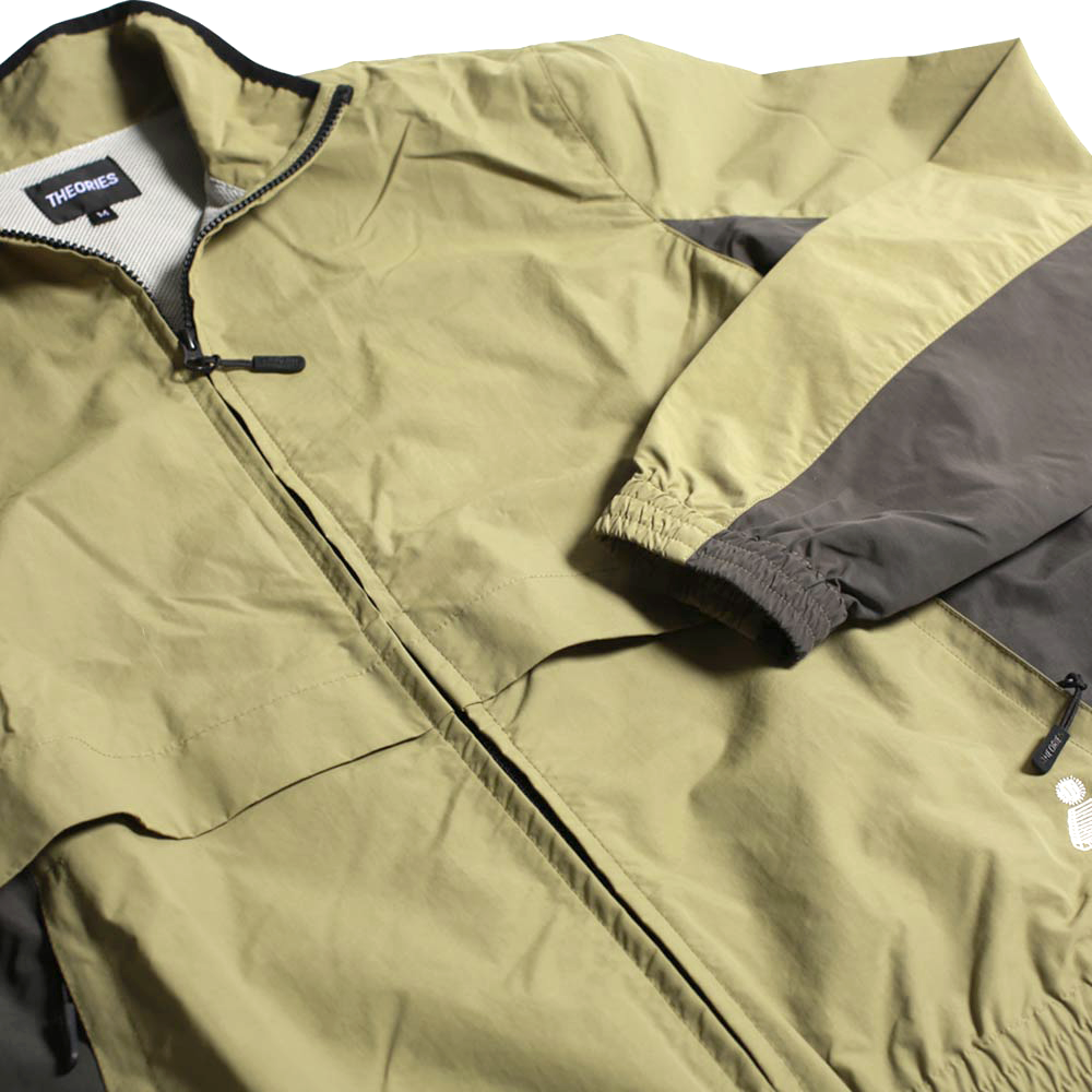 Theories TAILWIND VENTED WINDBREAKER JACKET Olive flat sleeve zipped