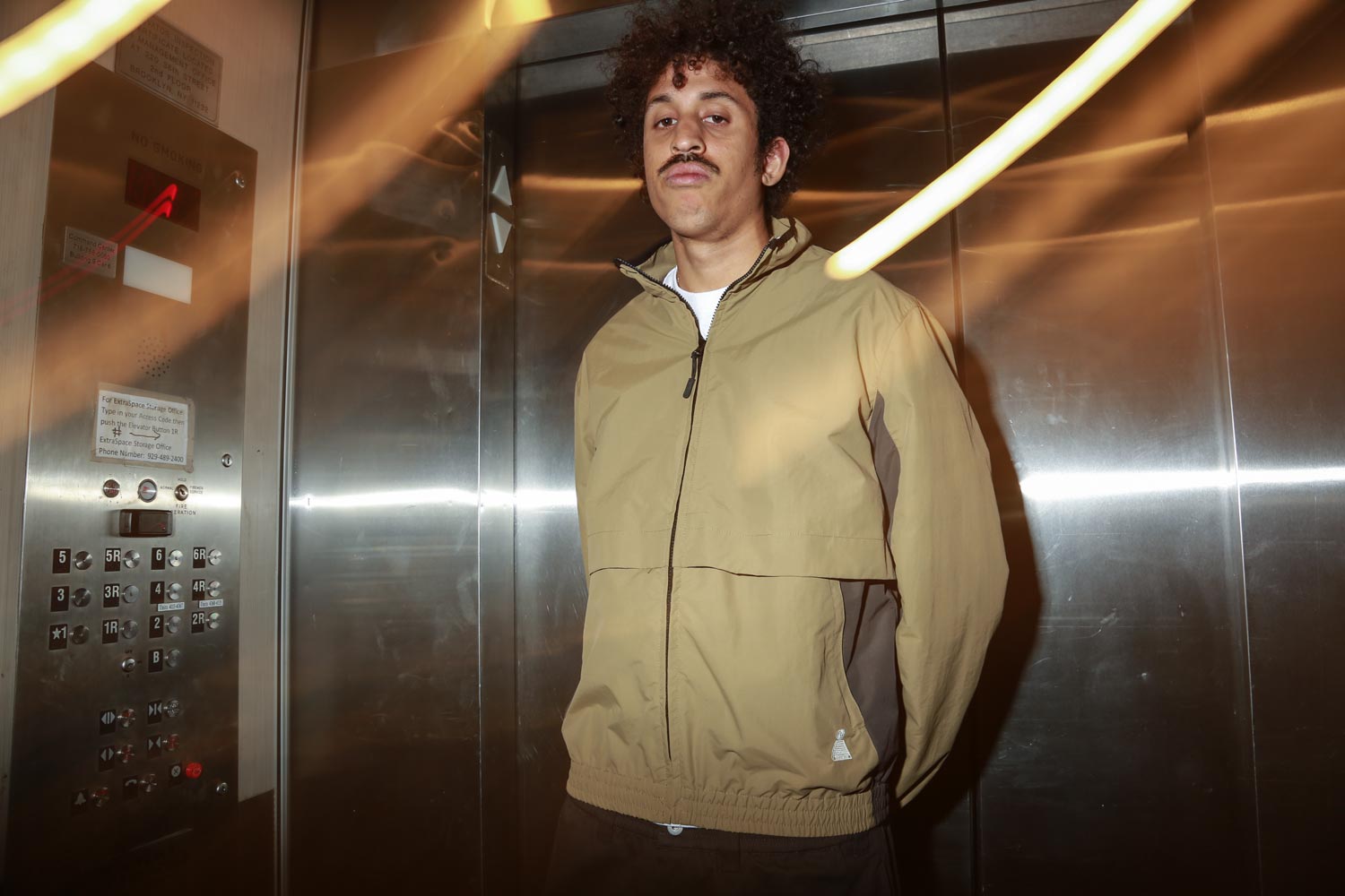 Theories Tailwind Vented Windbreaker Jacket Palm Green / Black