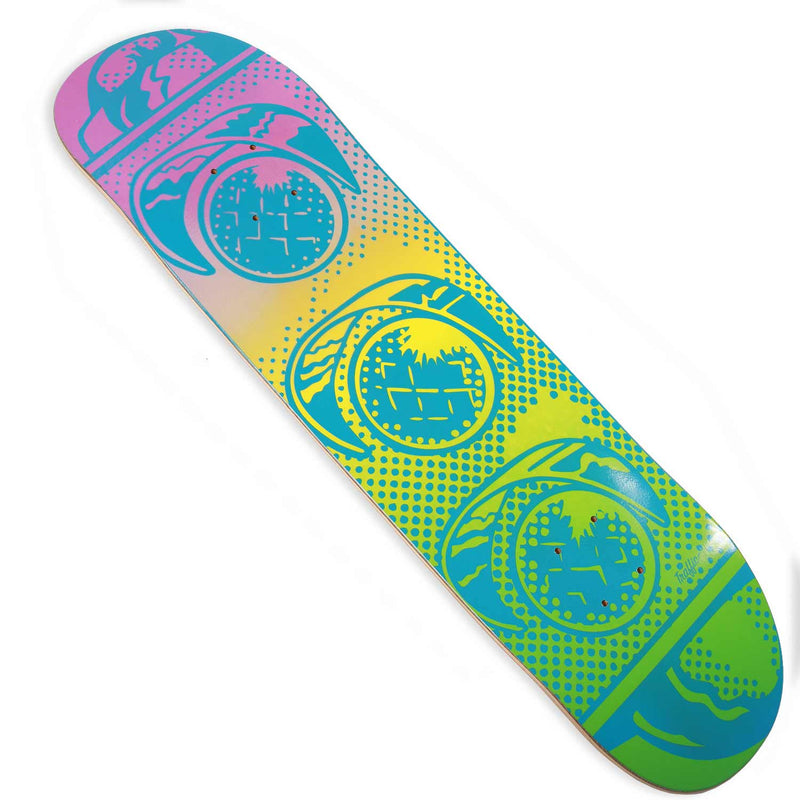 TRAFFIC SKATEBOARDS GRADIENT LIGHT DECK SIDE DETAIL