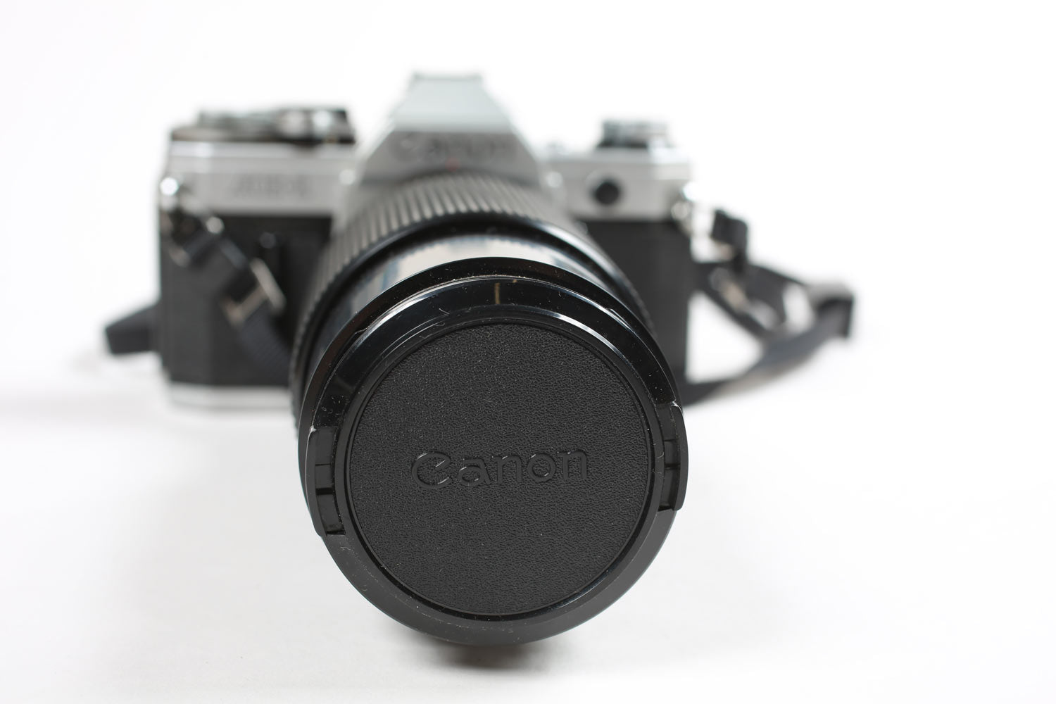 【AE動作確認済】キヤノンA-1、35-70mmズーム、135mm望遠、電池付き AE動作確認済】キヤノンA-1、35-70mmズーム、135mm望遠、電池付き