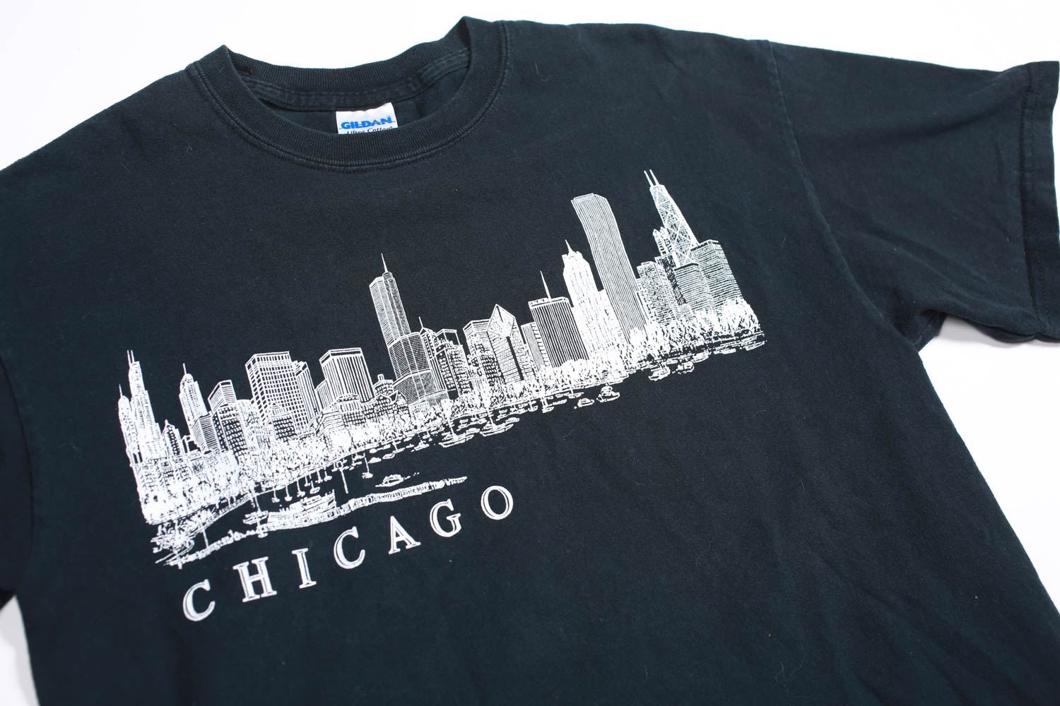 Vintage Chicago Skyline Wraparound Tee M