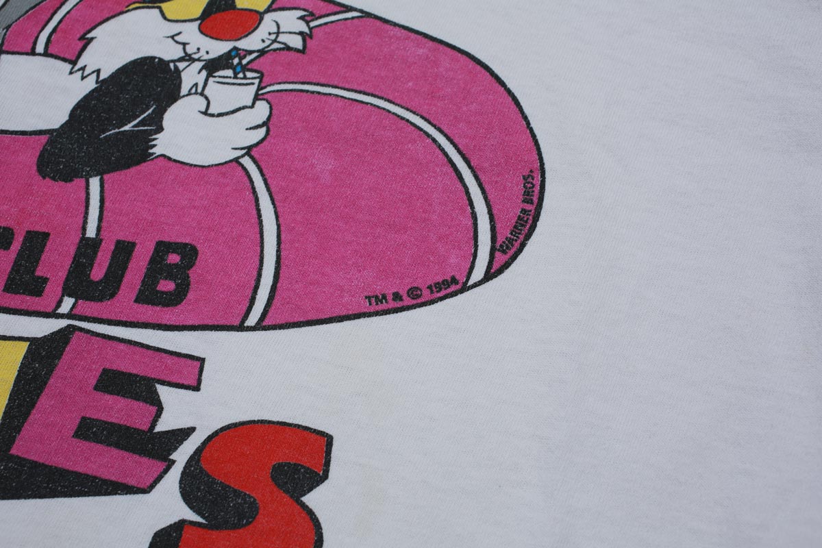 Vintage Looney Tunes Beach Club Tee XXL