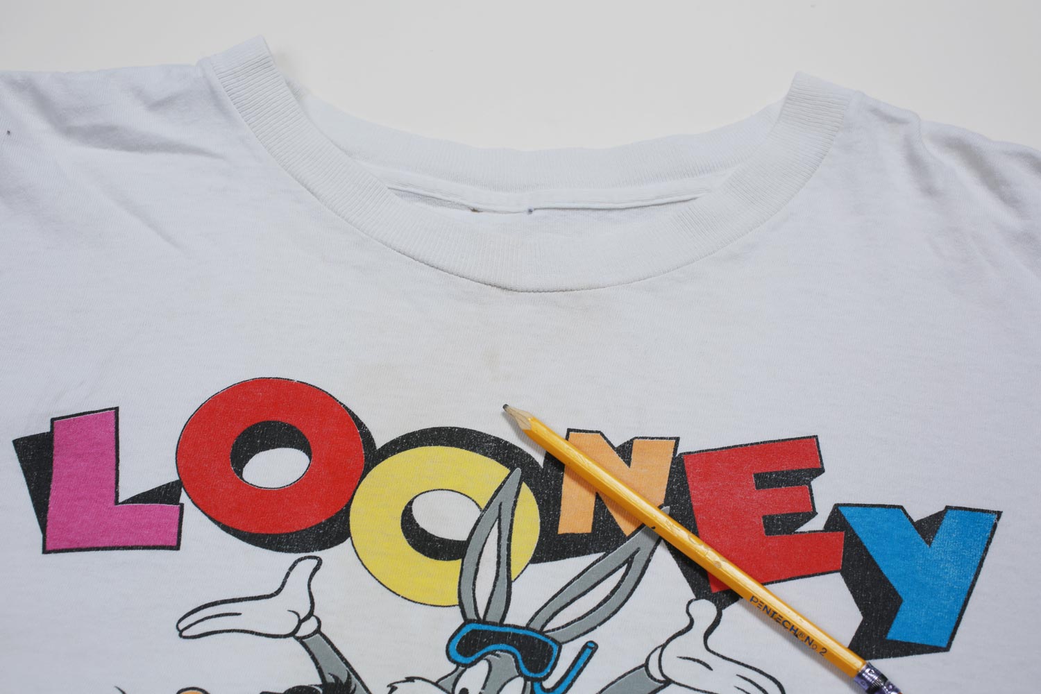 Vintage Looney Tunes Beach Club Tee XXL