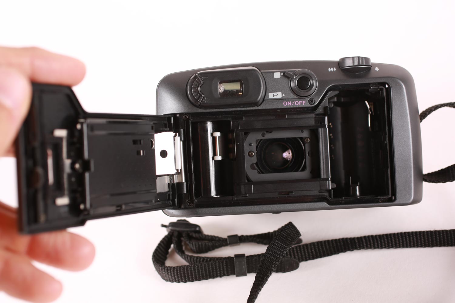 Vintage Pentax IQZoom 140 35mm Point & Shoot Camera