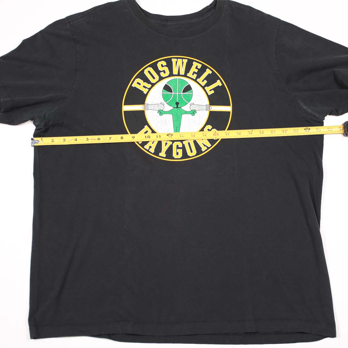 Vintage Nike Roswell Rayguns Tee Black XXL width measurement