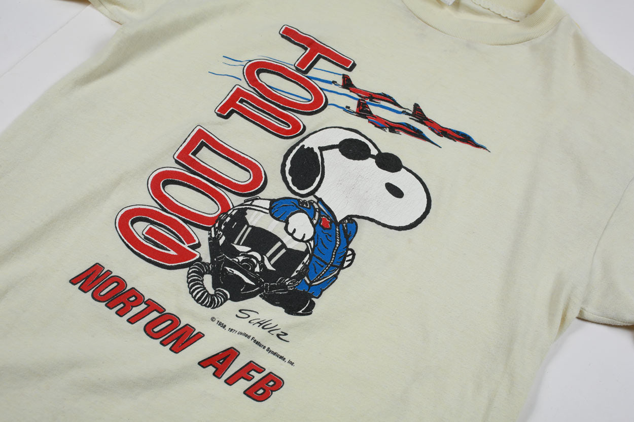 Vintage Snoopy 1980s Air Force Base Tee Yellow M