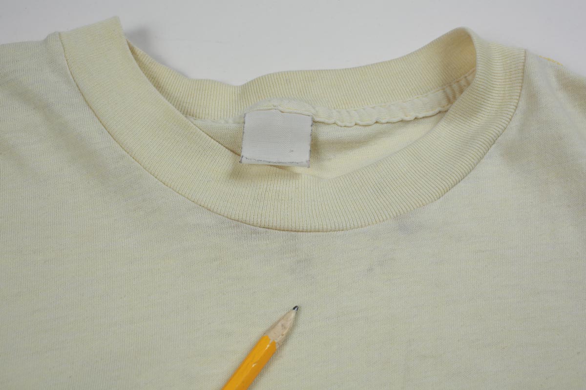 Vintage Snoopy 1980s Air Force Base Tee Yellow M