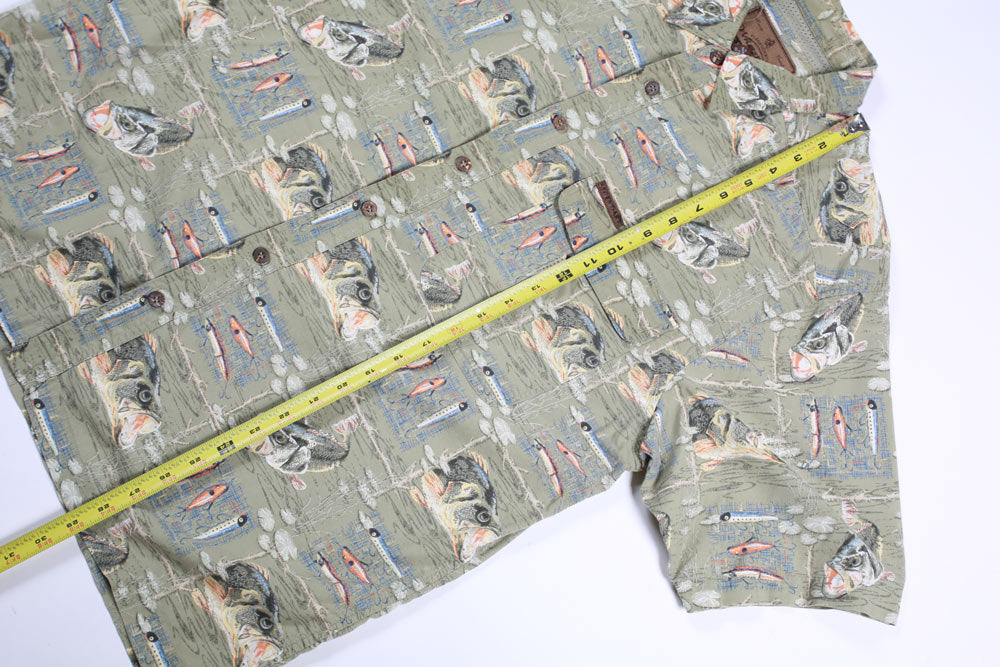 Vintage Whitetails Button-Up Fishing Shirt L