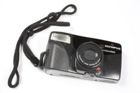 Vintage Olympus Infinity Zoom 2000 35mm Point & Shoot Film Camera