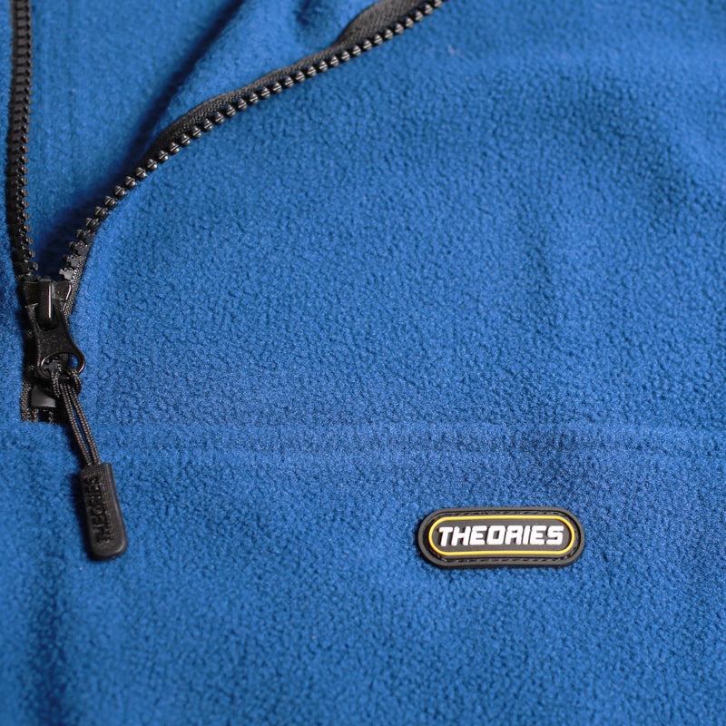 THEORIES CATSKILLS FLEECE PULLOVER BLUE FRONT DETAIL